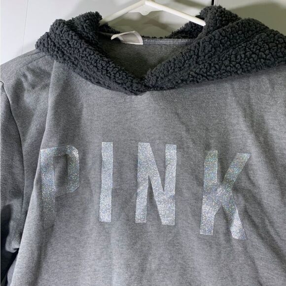 PINK Victoria’s Secret Large Grey Glitter Logo Hoodie - Picture 2 of 4